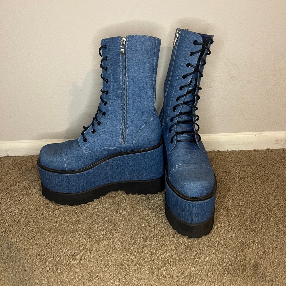 Denim platforms size W11-12/M10